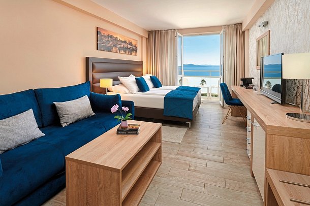 Pinija - Wohnbeispiel Familienzimmer Premium Meerblick (Zimmercodierung FMM)