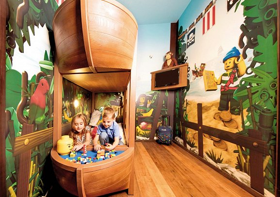LEGOLAND® Feriendorf - Wohnbeispiel Pirateninsel Zimmer (Zimmercodierungen RE2 & RS2)