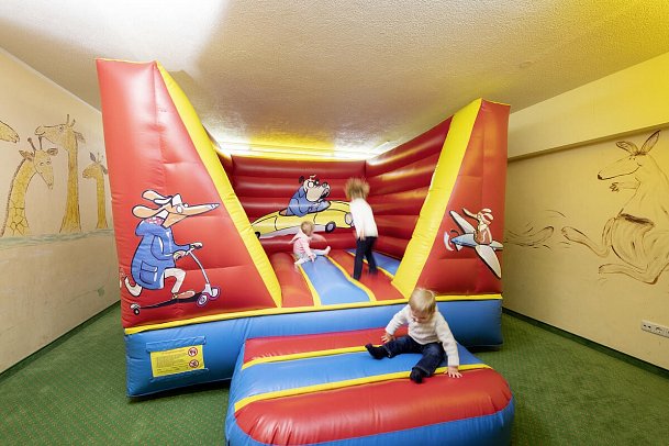 Hotel Enzian - Spielzimmer