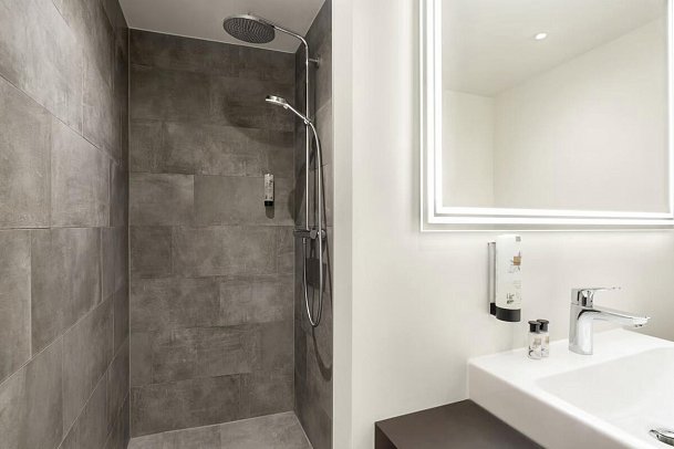 Amedia Hotel Lustenau - Badezimmer