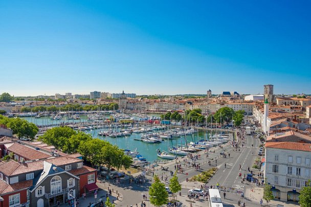 Von Barcelona nach Kiel mit MSC Euribia - La Rochelle