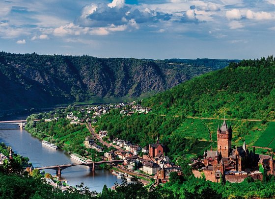 Alte Handelswege mit VIVA Moments - Luftaufnahme von Cochem