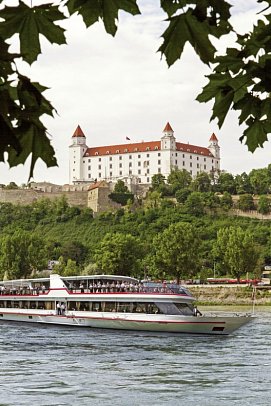 MS Kaiserin Elisabeth - Ausflug nach Bratislava mit Martini Gansl