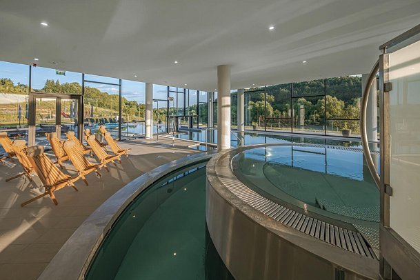 Essence - Hallenbad