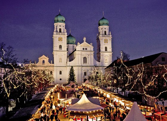 MS Primadonna - Stimmungsvolle Adventmärkte - Dom St. Stephan Passau