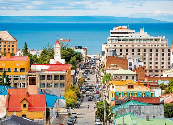 Südamerika mit Costa Favolosa - Punta Arenas