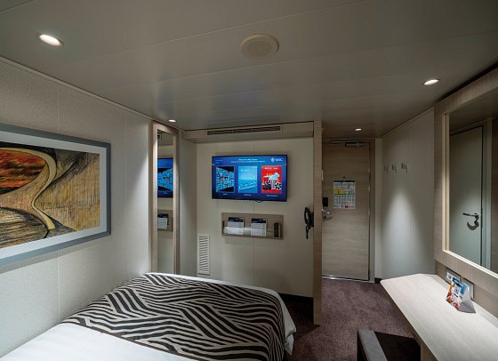 Karibik pur ab/bis Martinique mit MSC World Europa