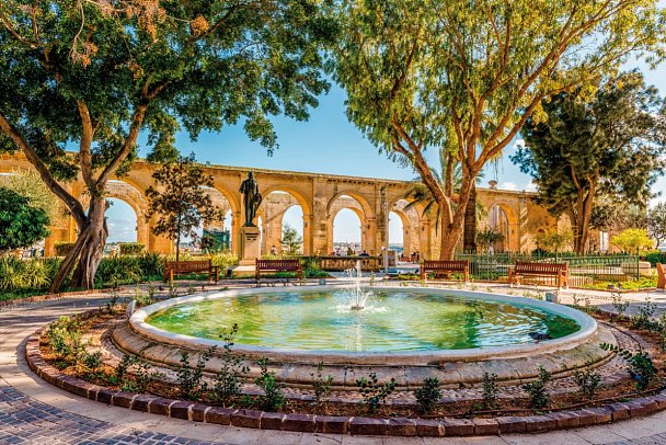 Winter im westlichen Mittelmeer mit MSC World Europa - Upper Barrakka Gardens