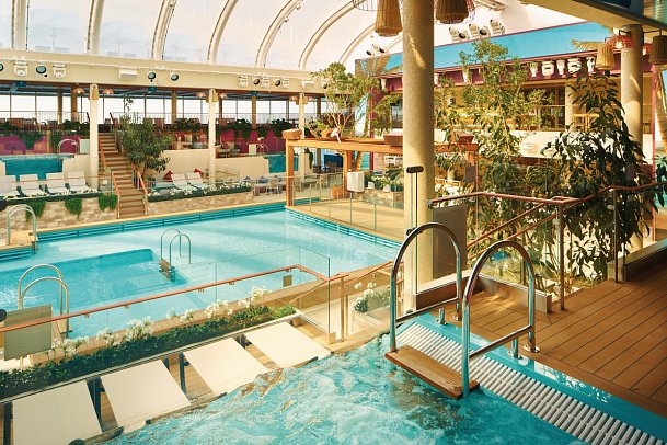 Westliches Mittelmeer im Winter mit Costa Toscana