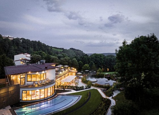 Heilthermen Resort Bad Waltersdorf - Außenansicht Hotel