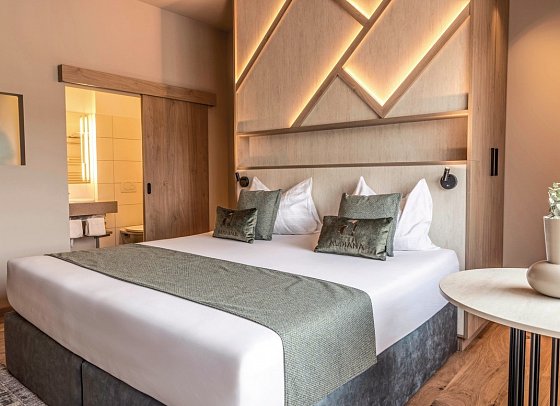 Aldiana Club Salzkammergut - Wohnbeispiel Familienzimmer mit Verbindungstür (Zimmercodierungen FV1 & FVB)