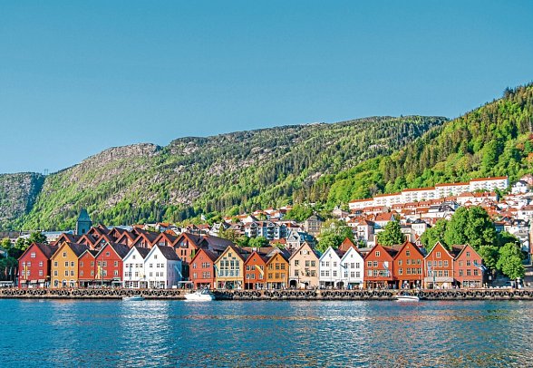 Norwegen Fjord-Weltnaturerbe mit AIDAprima - Bergen
