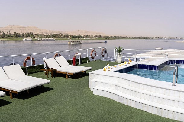 Nilkreuzfahrt & Baden in Hurghada - Nile Crown