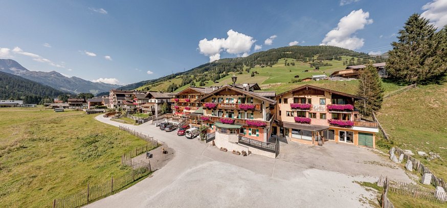 Wanderreise Zillertal - Hotel von außen