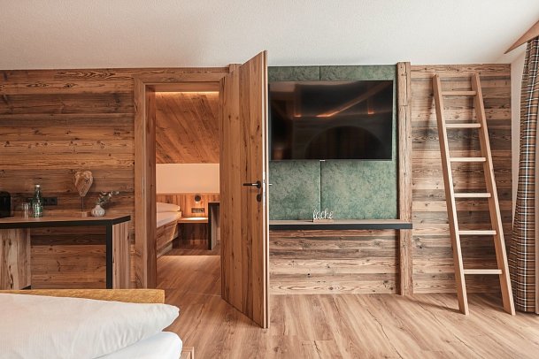 Aktiv- und Wellnesshotel Kohlerhof - Wohnbeispiel Familysuite 2 Raum (Zimmercodierung WI1)