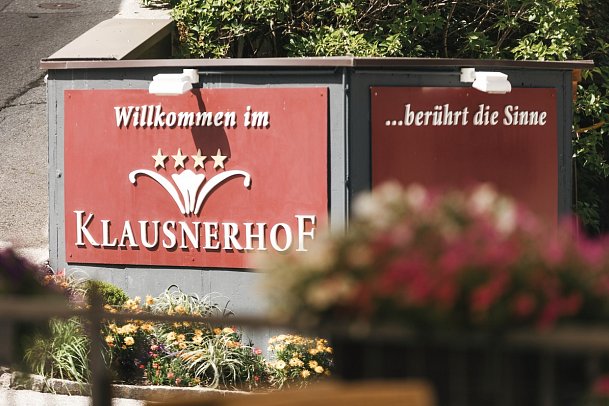 Hotel Klausnerhof - Willkommensschild