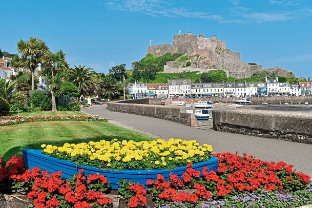 Inselhüpfen auf den Kanalinseln - Mont Orgueil Castle