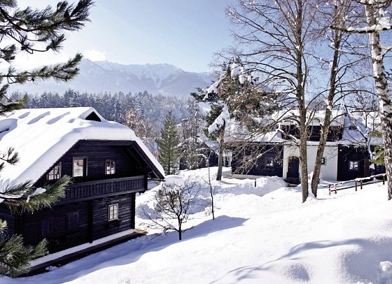 Naturel Hoteldorf SCHÖNLEITN - Außenansicht Hotel Winter