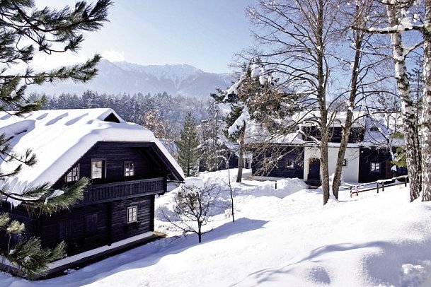 Naturel Hoteldorf SCHÖNLEITN - Außenansicht Hotel Winter