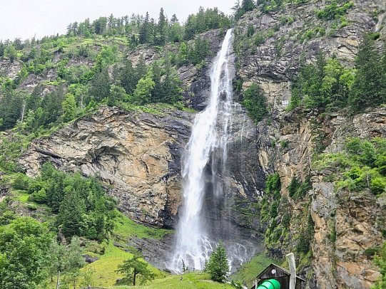 Familienhotel Nockalm - Wasserfall