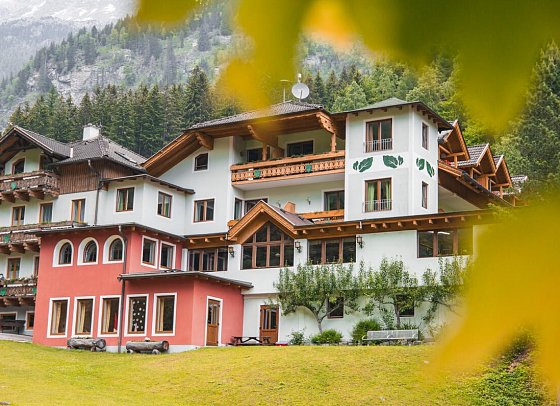 Pirkers Natur & Bio Familienhotel - Außenansicht Hotel