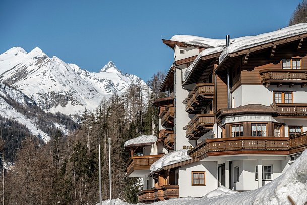 Alpin Panorama-Hotel Lärchenhof - Außenansicht Hotel Winter