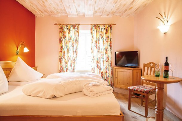 Försterhof - Wohnbeispiel Doppelzimmer (Zimmercodierungen DB1 & EB1)