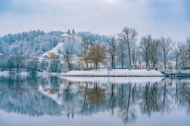 Silvester Gala auf der Donau - Winterlandschaft bei Passau