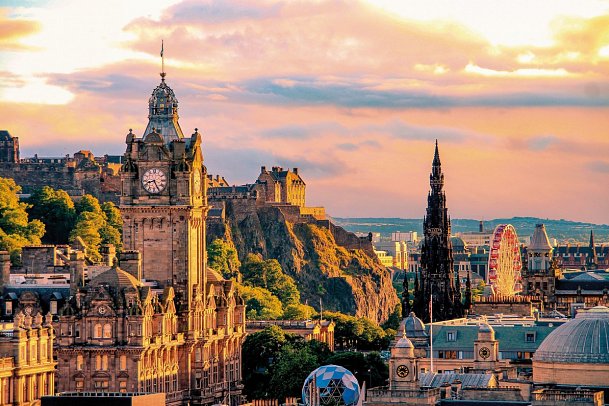 Schottland, Norwegen & Island mit Norwegian Star - Edinburgh