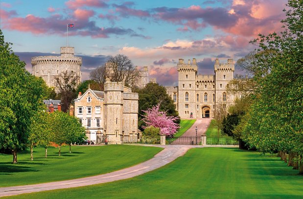 Dancing Queen in London - Windsor Castle