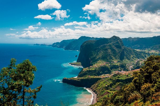 Kanaren & Madeira mit Costa Smeralda - Adlerfelsen bei Faial