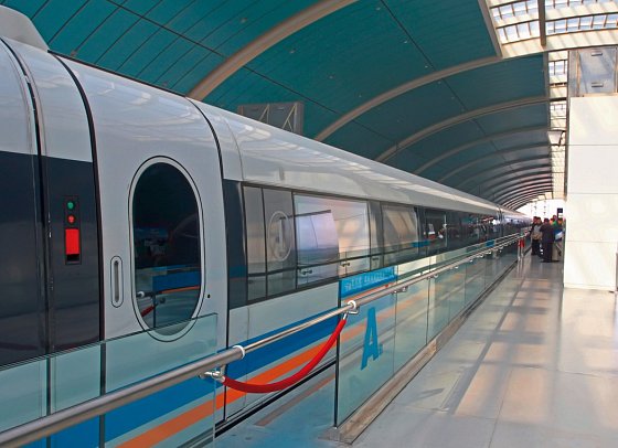 Städtereise Peking - Shanghai - Chinesischer Schnellzug