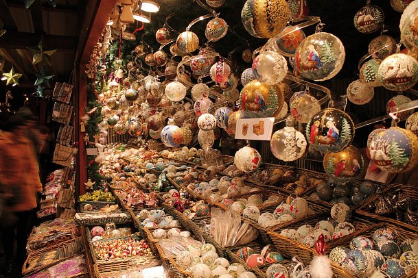 Advent in Prag Stadt der Tausend Türme Bahnreise