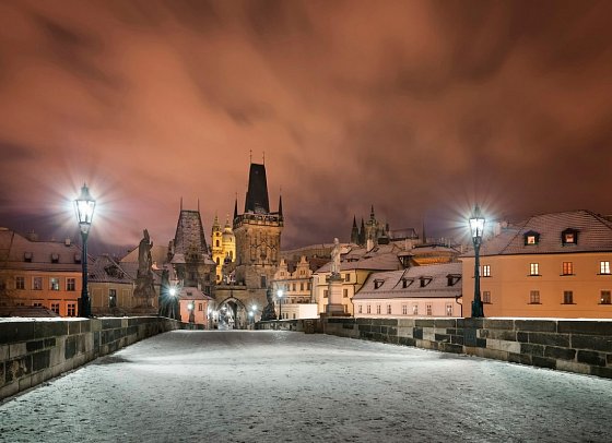 Advent in Prag Stadt der Tausend Türme Bahnreise - Prag im Winter