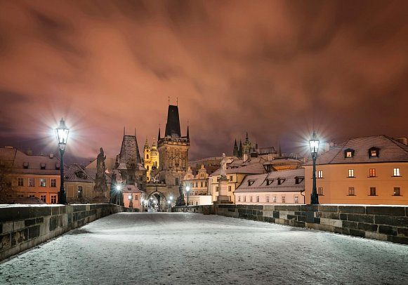 Advent in Prag Stadt der Tausend Türme Bahnreise - Prag im Winter