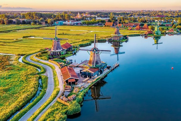 Dudelsackklänge beim Basel Tattoo mit Rhein Symphonie - Zaanse Schans, Zaandam