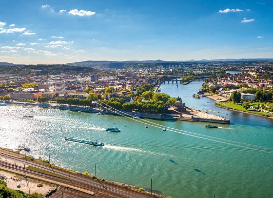 Dudelsackklänge beim Basel Tattoo mit Rhein Symphonie - Deutsches Eck Koblenz