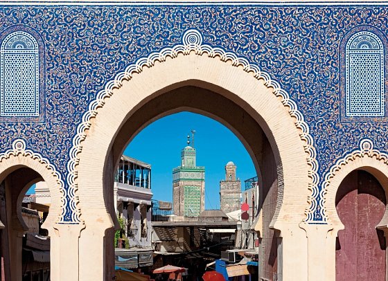Rundreise Zauberhaftes Marokko – Königsstädte & Wüste - Stadttor Bab Boujeloud, Fes