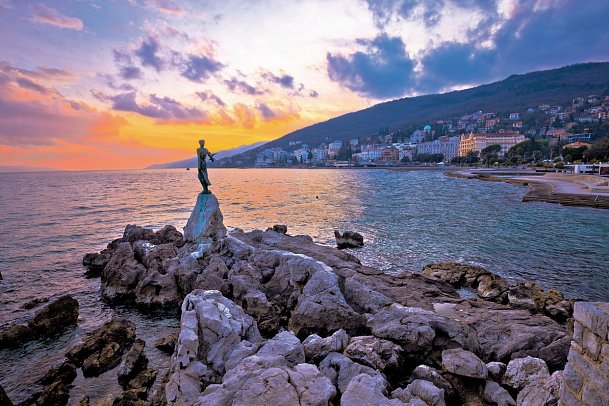 Salonzug ABBAZIA am Osterwochenende