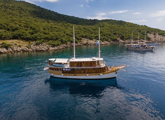 Blaue Reise - Kreuzfahrt zwischen 1000 Inseln ab/bis Trogir - Beispiel für ein Schiff