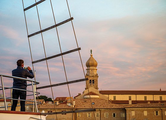 Blaue Reise - Kreuzfahrt zwischen 1000 Inseln ab/bis Trogir - Atmosphäre am Schiff