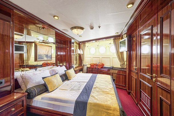 Kroatien & Montenegro mit Royal Clipper