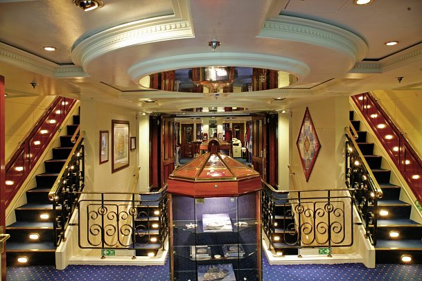 Kroatien & Montenegro mit Royal Clipper