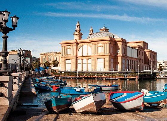 Griechische Inseln ab/bis Venedig mit Costa Deliziosa - Bari