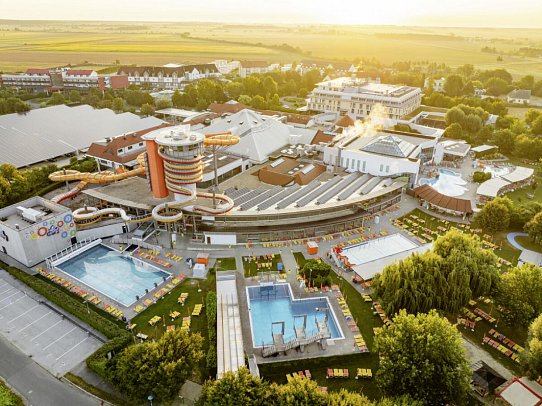 Thermenhotel Vier Jahreszeiten - Familienfreundlichkeit trifft Komfort - Außenansicht Hotel