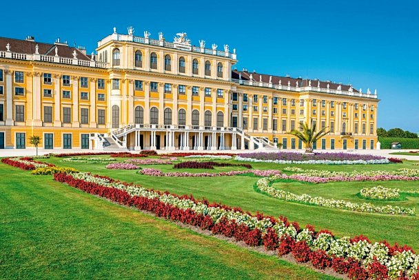Ibis Hotel Mariahilf & DAS PHANTOM DER OPER - Schloss Schönbrunn