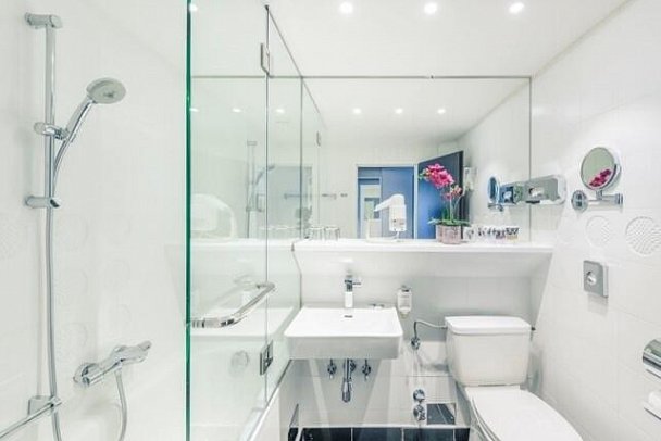 Mercure Hotel Raphael - Badezimmer