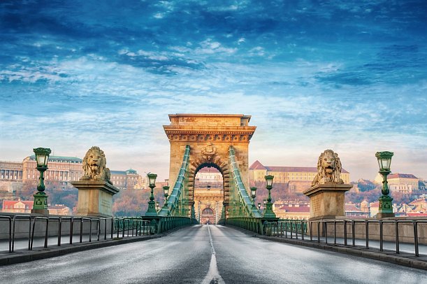 Im Glanz der Donau - MS Prinzessin SISI - Budapest, Kettenbrücke