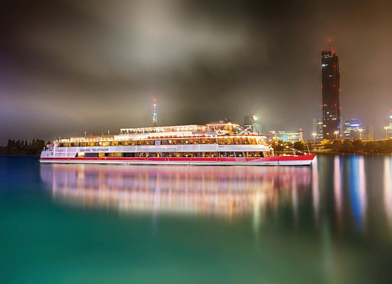 MS Admiral Tegetthoff - Partycruise Krampus Party