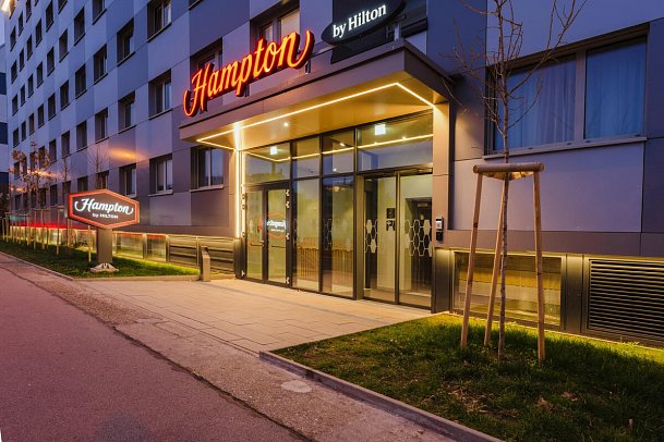 CAVALLUNA - Die Farben des Lebens - Außenansicht Hotel